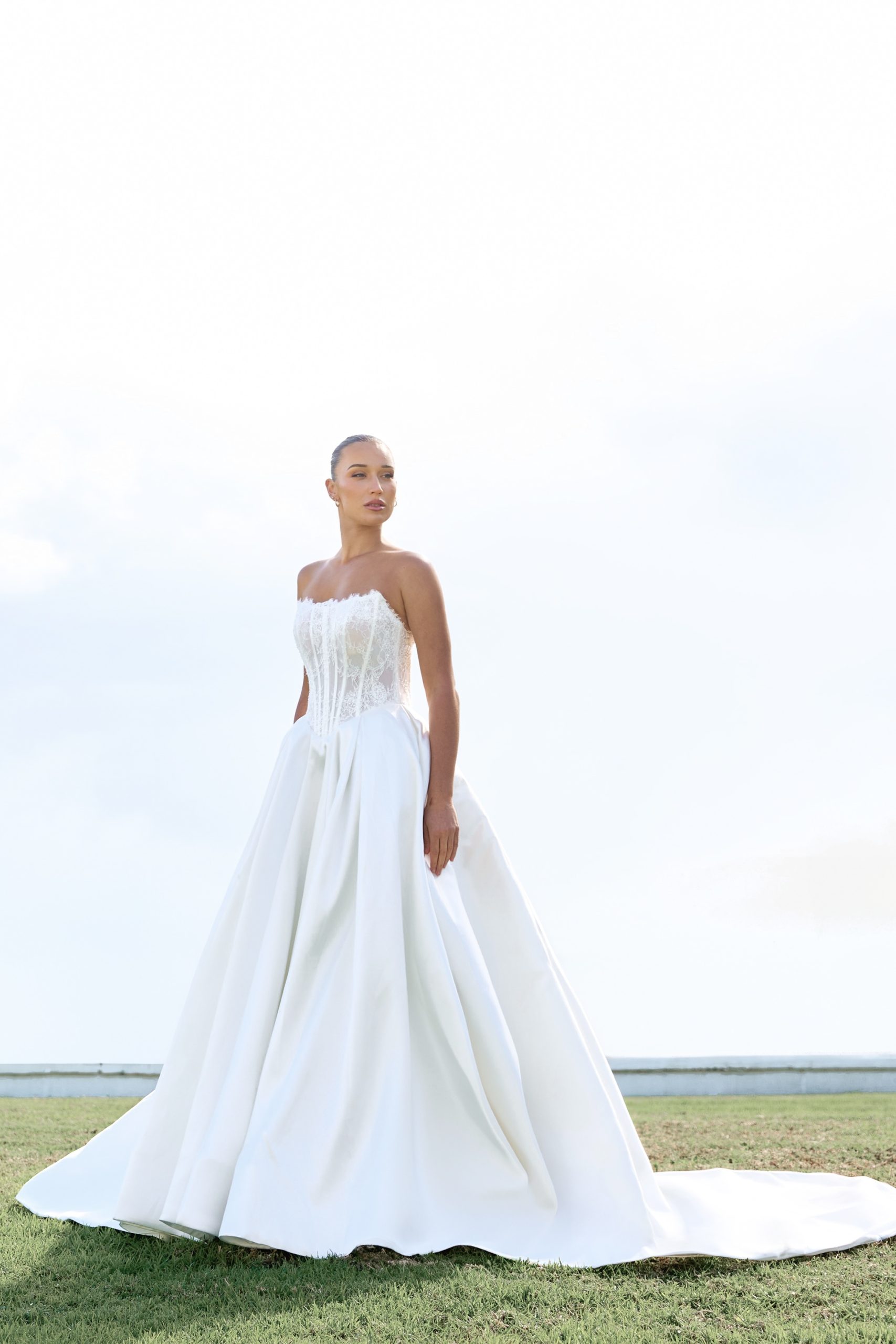 ISABELLA-FRONT